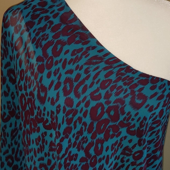 Asymmetrical Leopard Print One-shoulder Dress - Picture 2 of 5